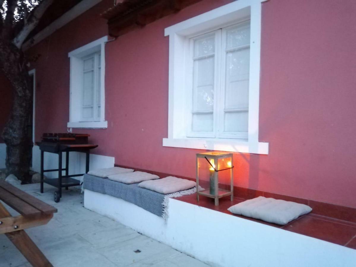 Casa das Laranjeiras e parque infantil Azeitão Exterior foto